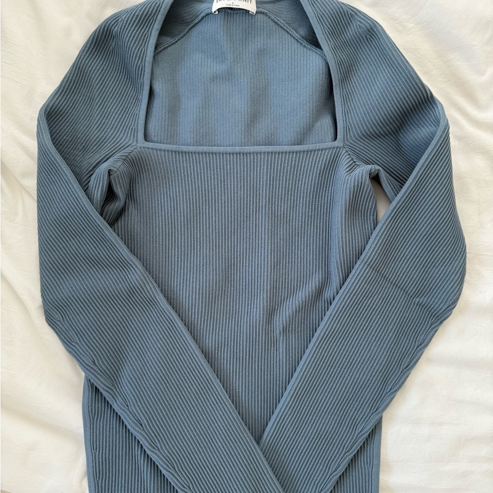 Aritzia Sculpt Knit Ribbed Long Sleeve Top in Blue